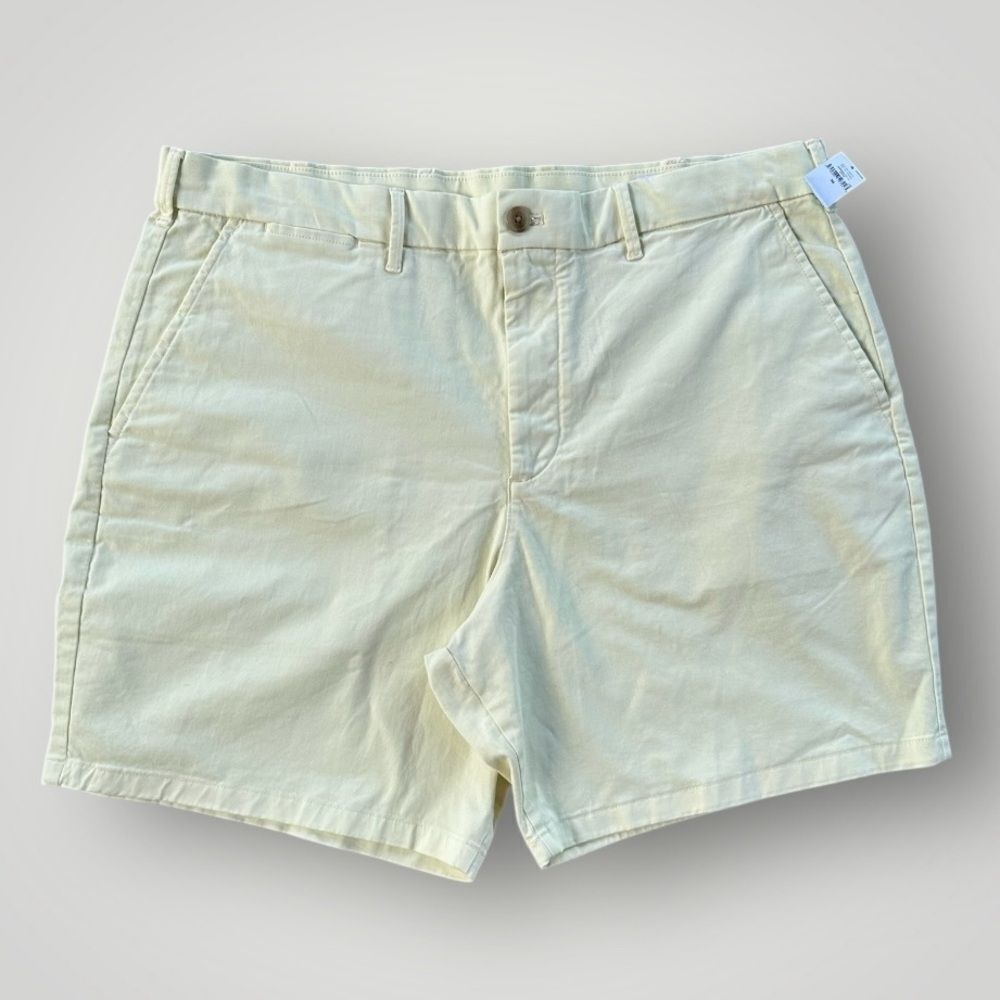 5 for $45 NWT Gap Shorts  Man Size 38 Yellow